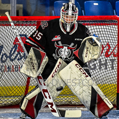 Rhett Stoesser Traded To The Kelowna Rockets