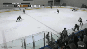 Bulldogs Defeat Clippers 3-2 at BCHL Showcase